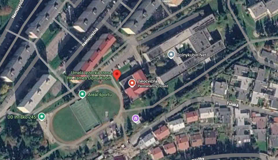 Mapa – poloha klubovej lezeckej steny (Brezovec, Dolný Kubín)